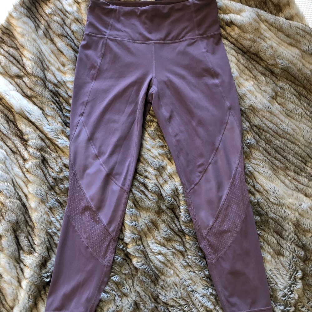 Athleta Mesh Shine Salutation 7/8 Length Tights